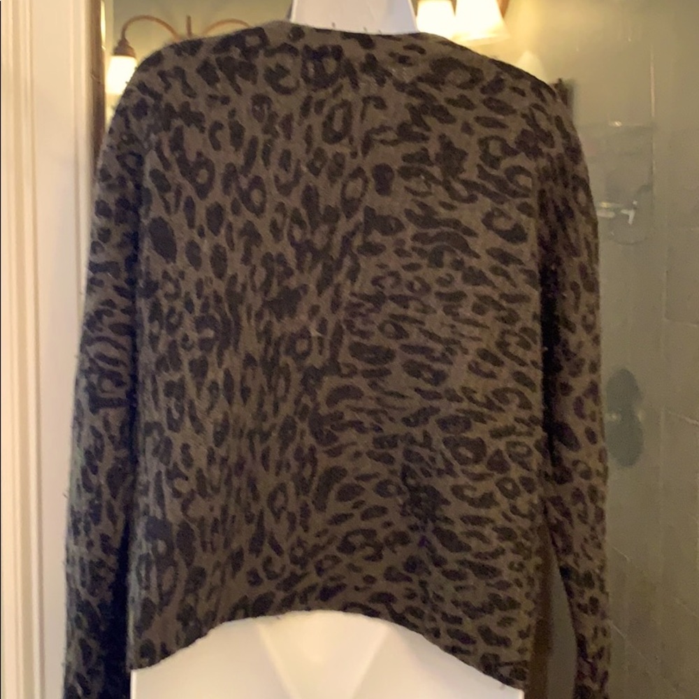 Rails - Olive and black cheetah print sweater - Picture 2 of 3